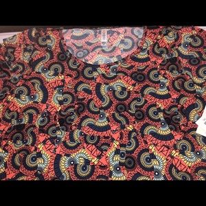 LuLaRoe BNWT 2XL Classic T